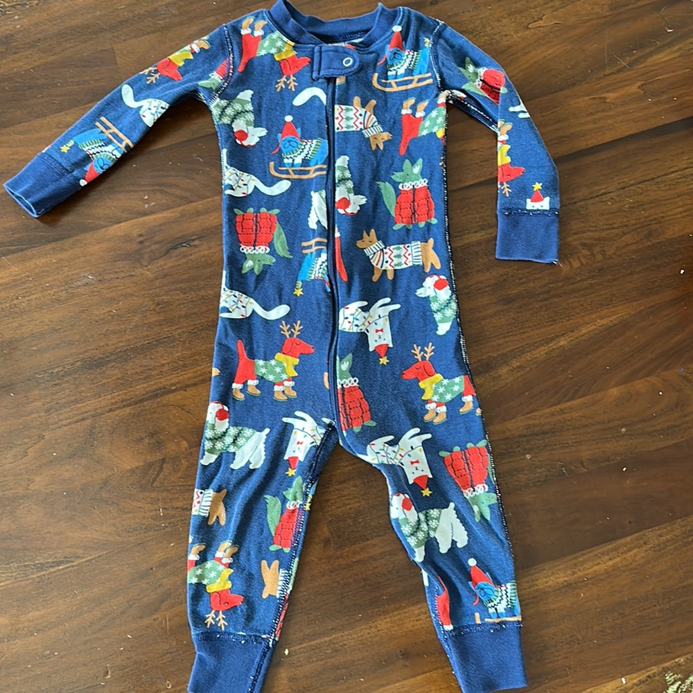 Hanna Andersson festive dog full zip pajama